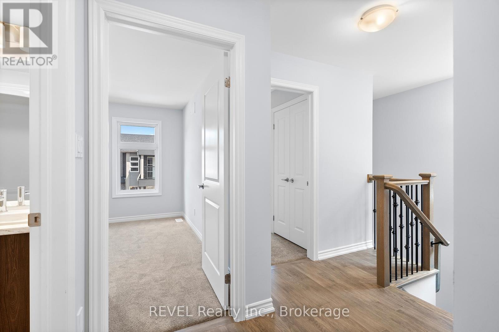 Photo 7 of 49 5672 Dorchester Road, Niagara Falls ON