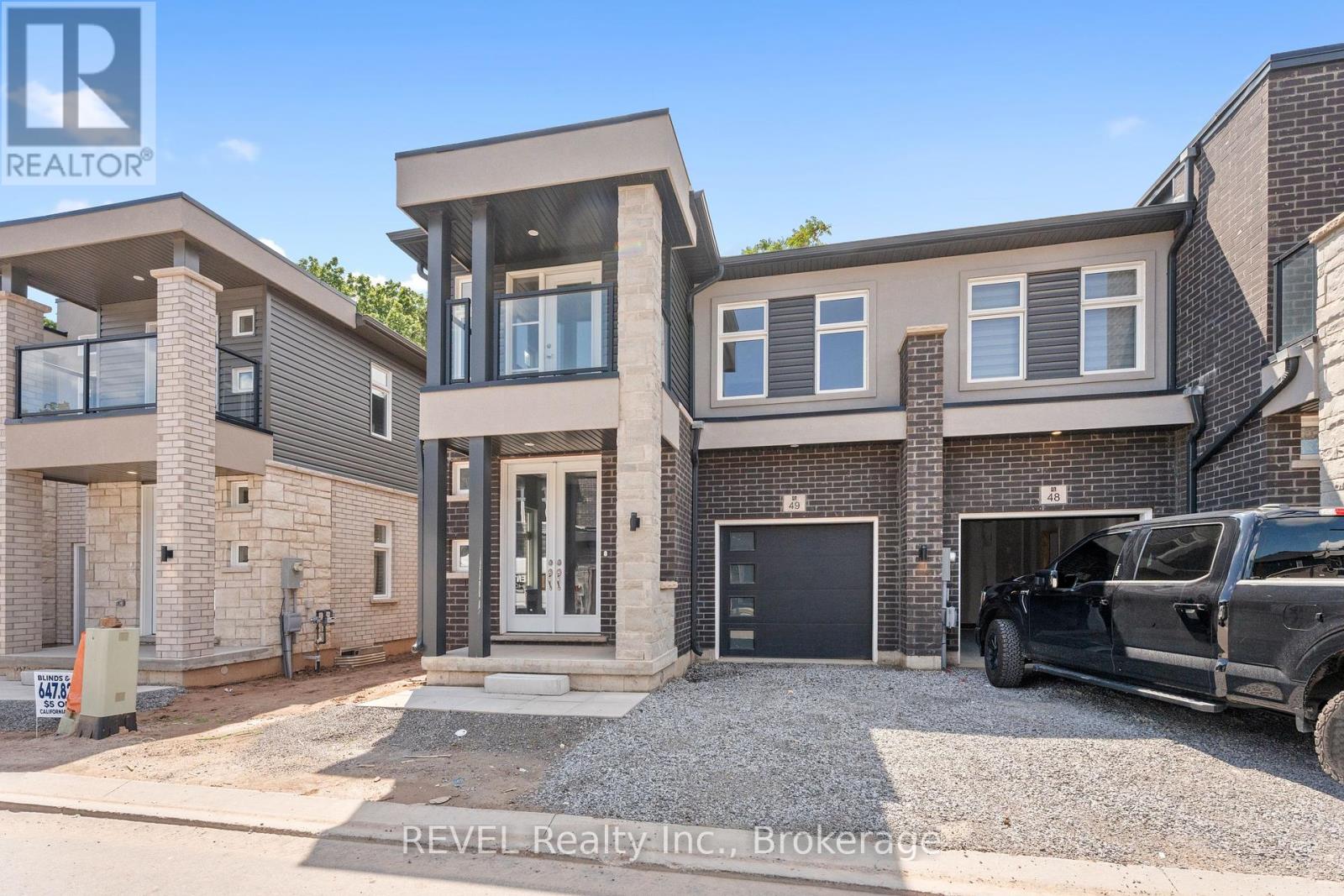 Photo 1 of 49 5672 Dorchester Road, Niagara Falls ON