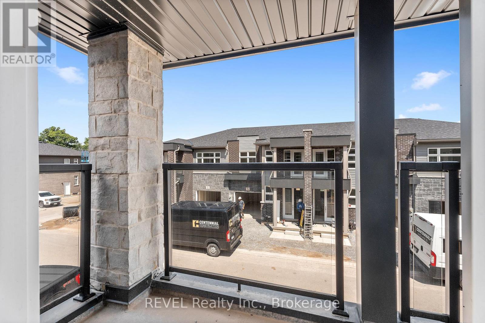 Photo 12 of 49 5672 Dorchester Road, Niagara Falls ON