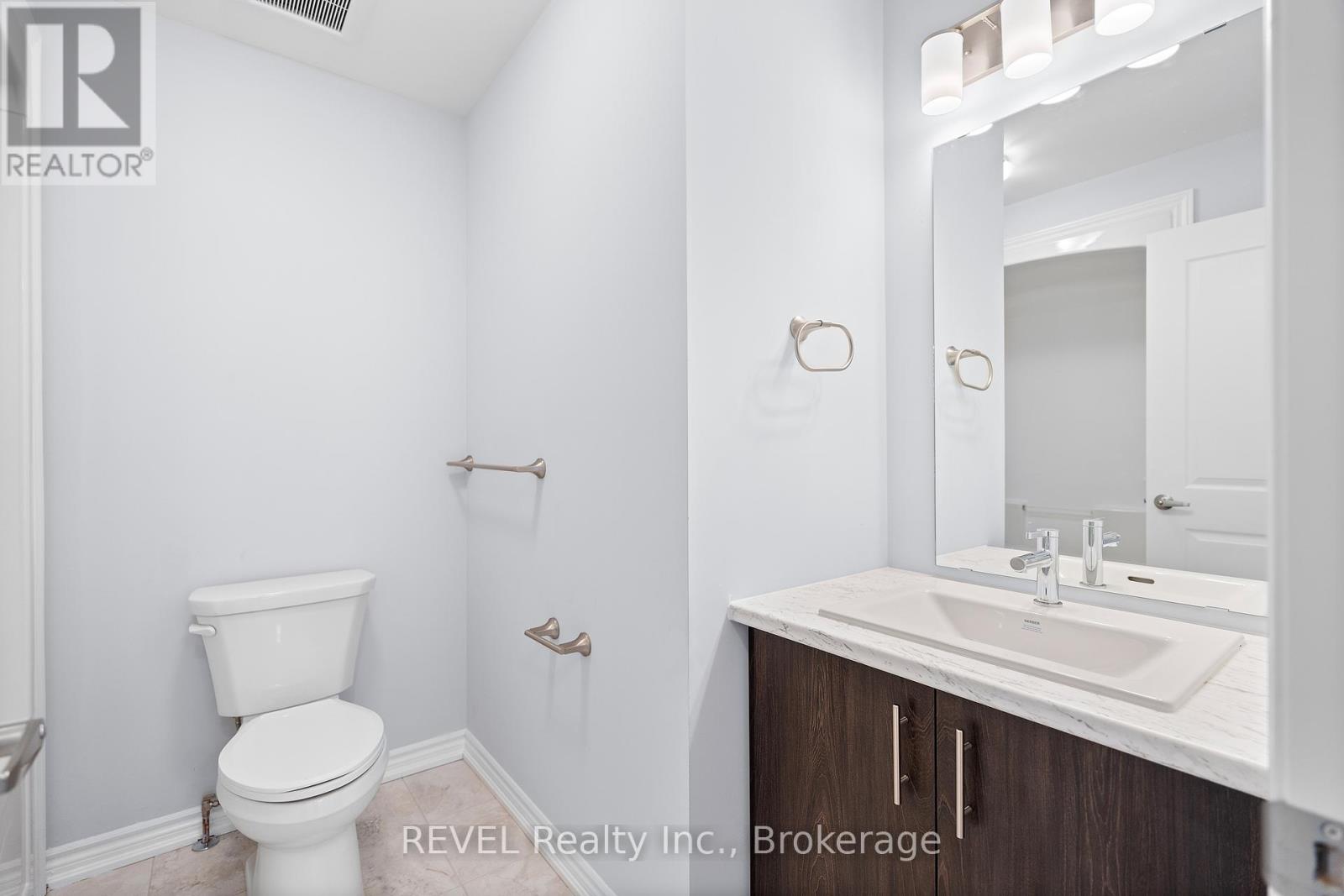 Photo 17 of 49 5672 Dorchester Road, Niagara Falls ON