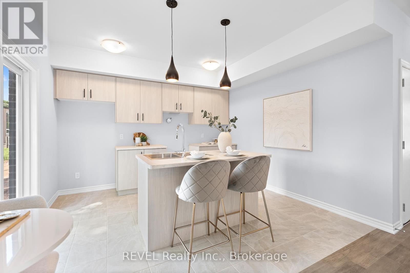 Photo 9 of 49 5672 Dorchester Road, Niagara Falls ON