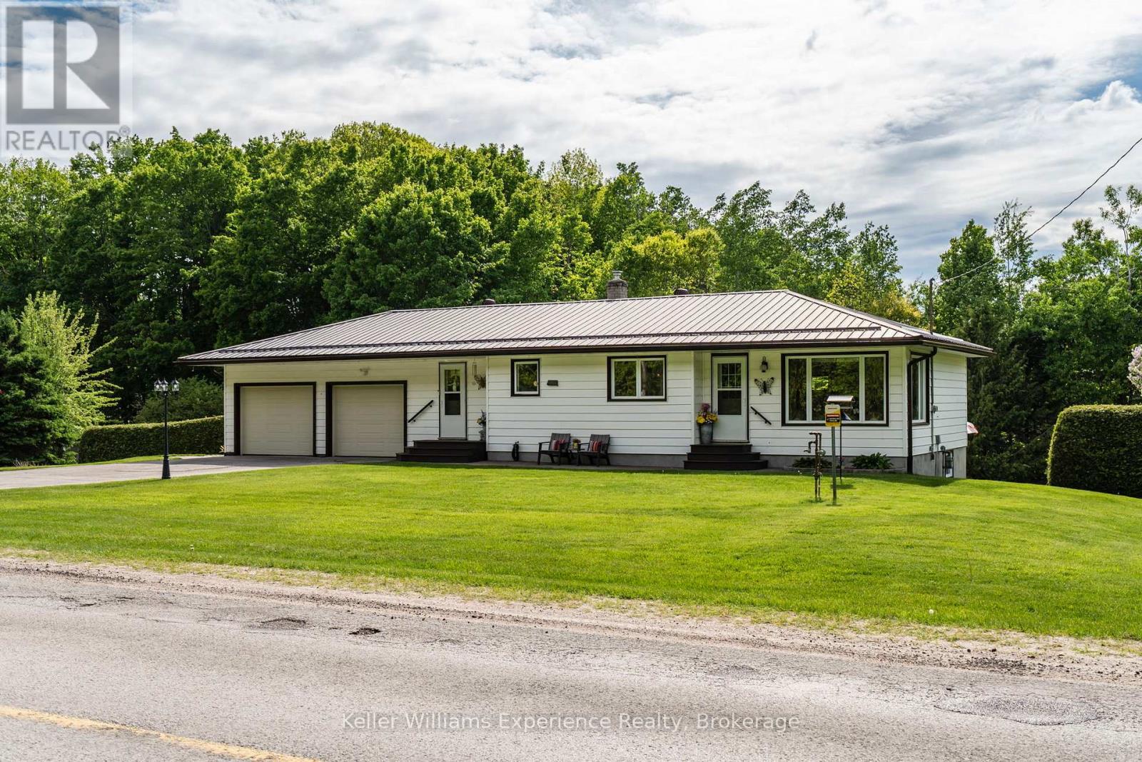 Photo 14 of 450 Concession 11 Road E, Tiny ON