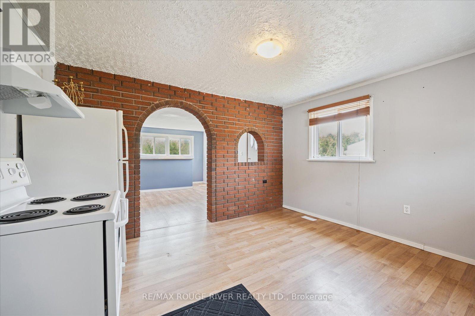 Photo 23 of 2037 Nash Road, Clarington ON