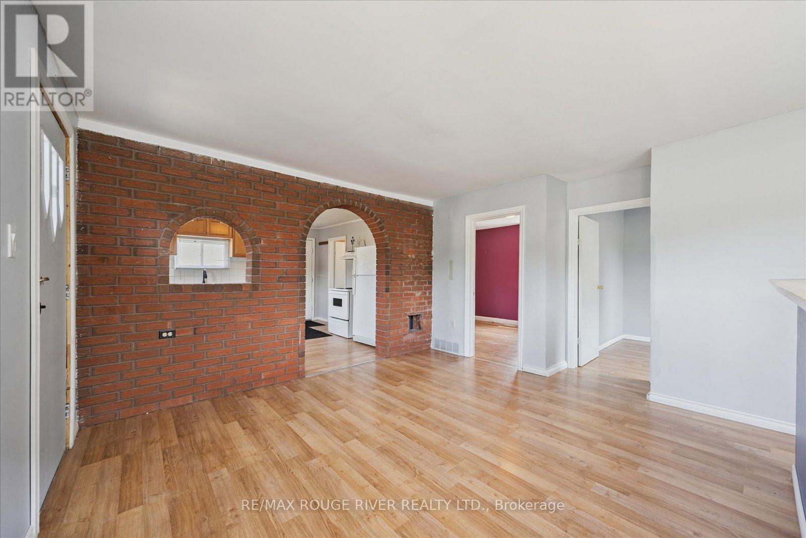Photo 6 of 2037 Nash Road, Clarington ON