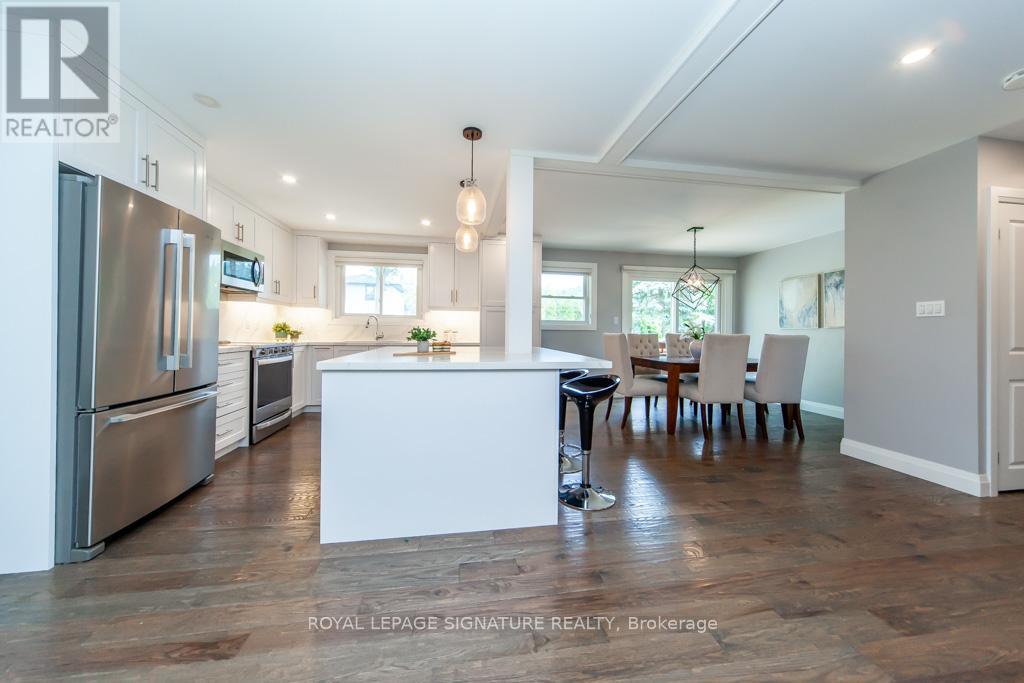Photo 10 of 3605 The Credit Woodlands, Mississauga ON