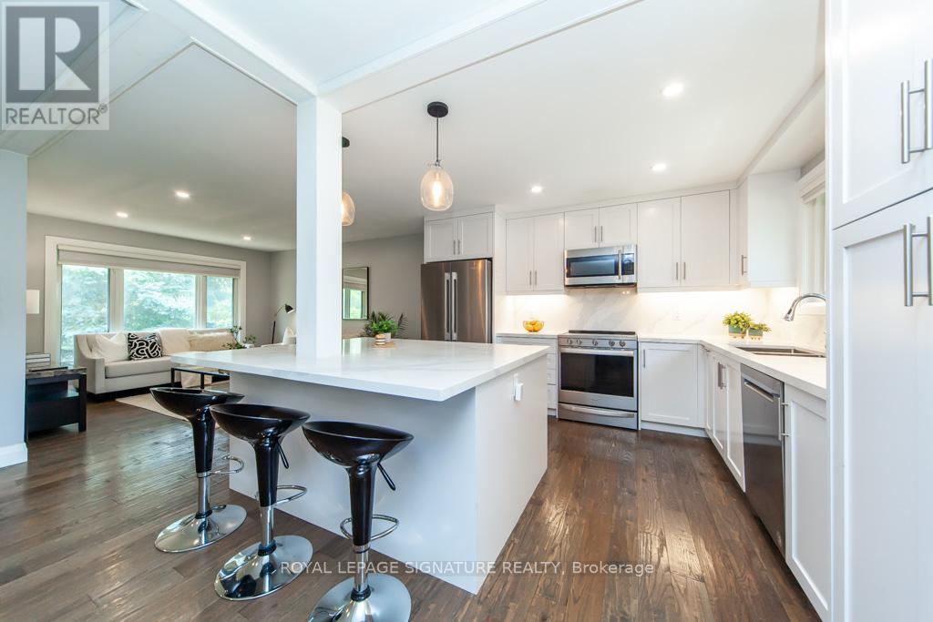 Photo 14 of 3605 The Credit Woodlands, Mississauga ON