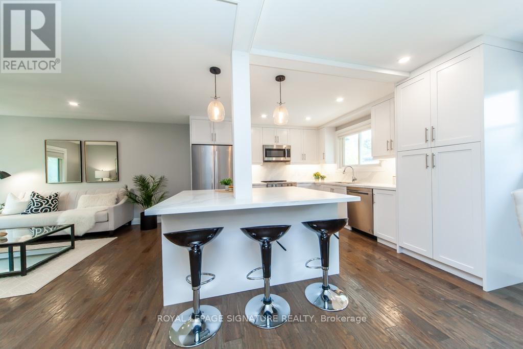 Photo 15 of 3605 The Credit Woodlands, Mississauga ON