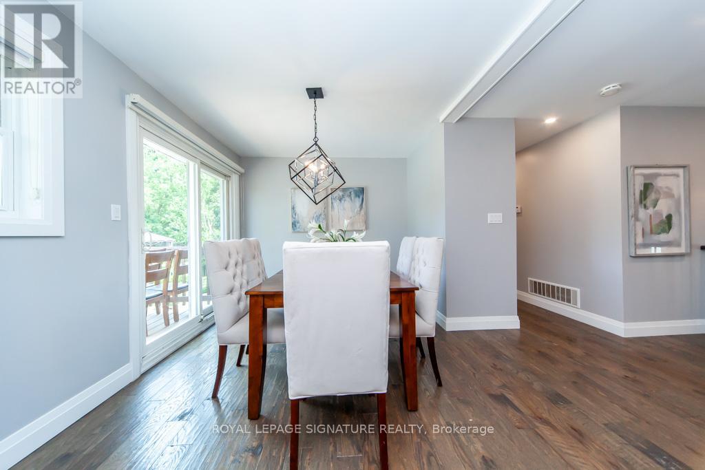 Photo 18 of 3605 The Credit Woodlands, Mississauga ON