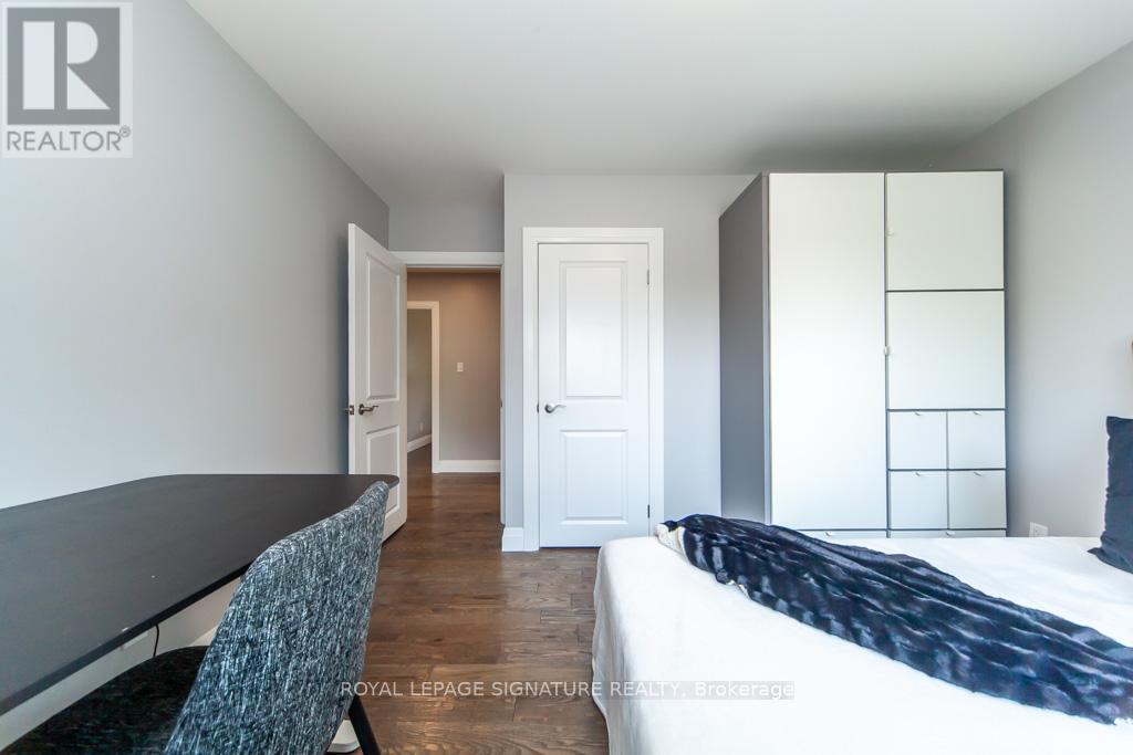 Photo 26 of 3605 The Credit Woodlands, Mississauga ON