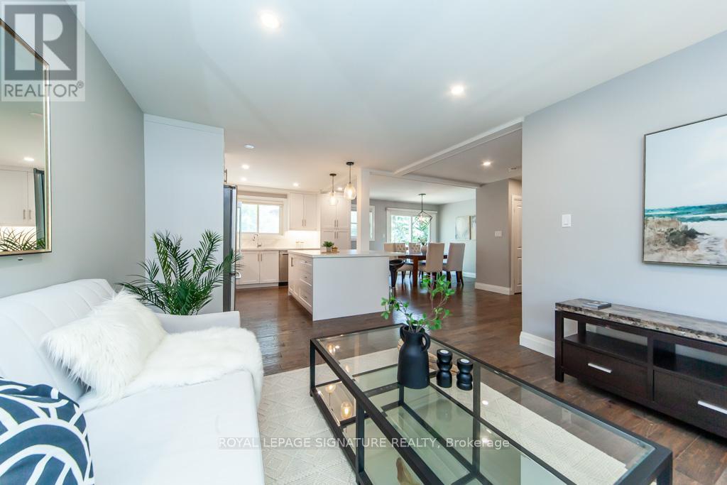 Photo 7 of 3605 The Credit Woodlands, Mississauga ON