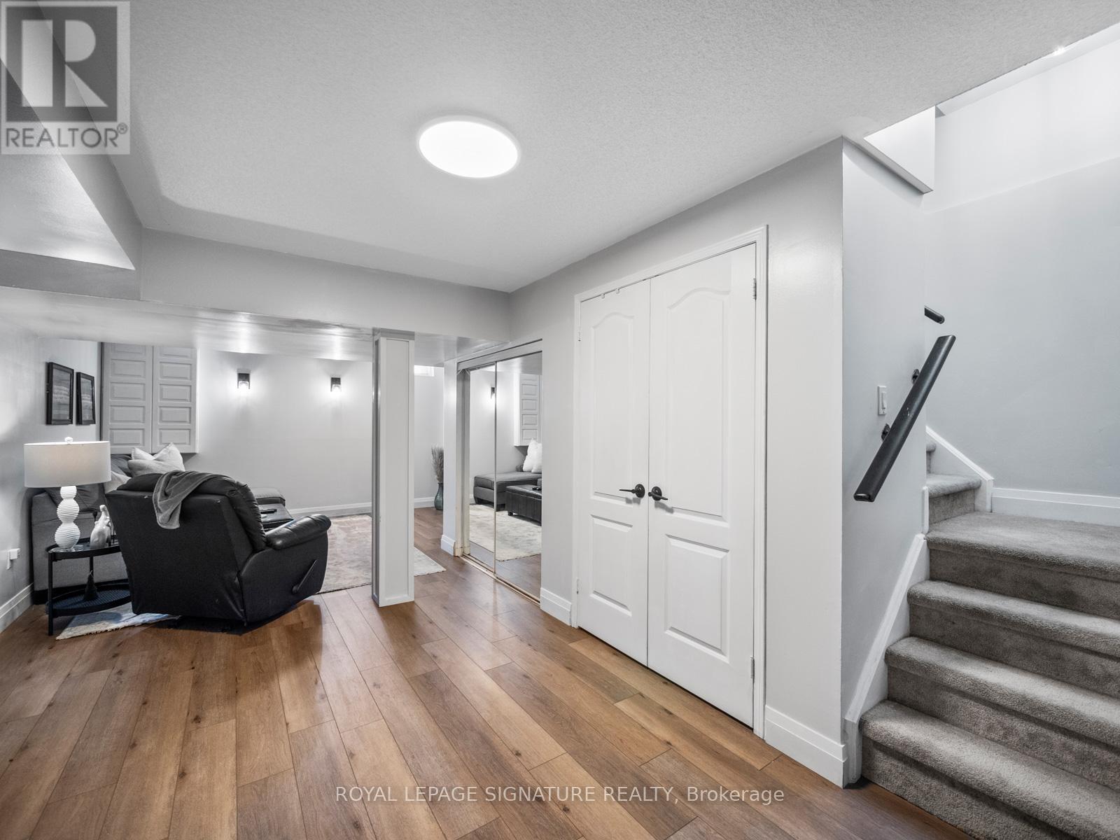 Photo 2 of 113 1292 Sherwood Mills Boulevard, Mississauga ON