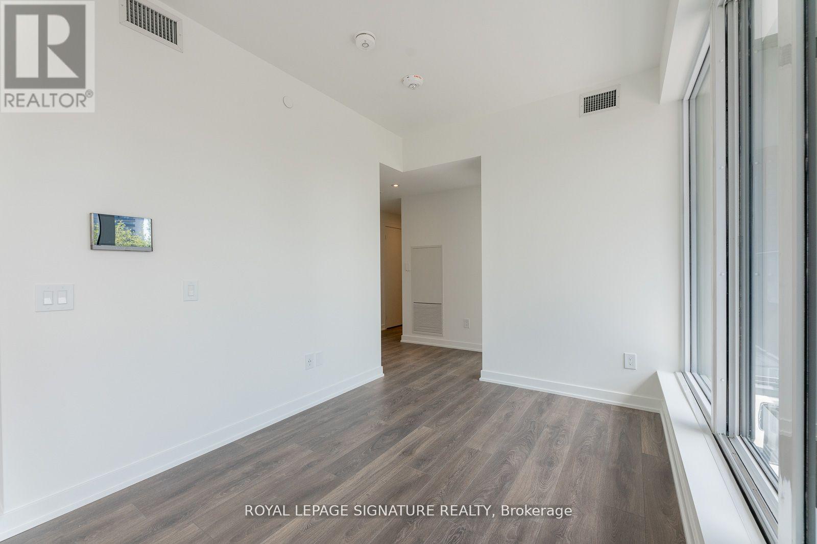Photo 30 of 209 28 Ann Street, Mississauga ON