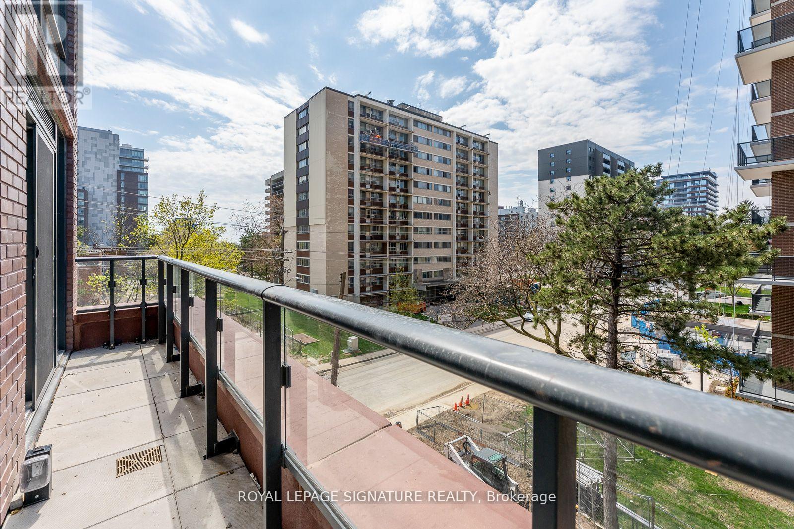 Photo 19 of 209 28 Ann Street, Mississauga ON
