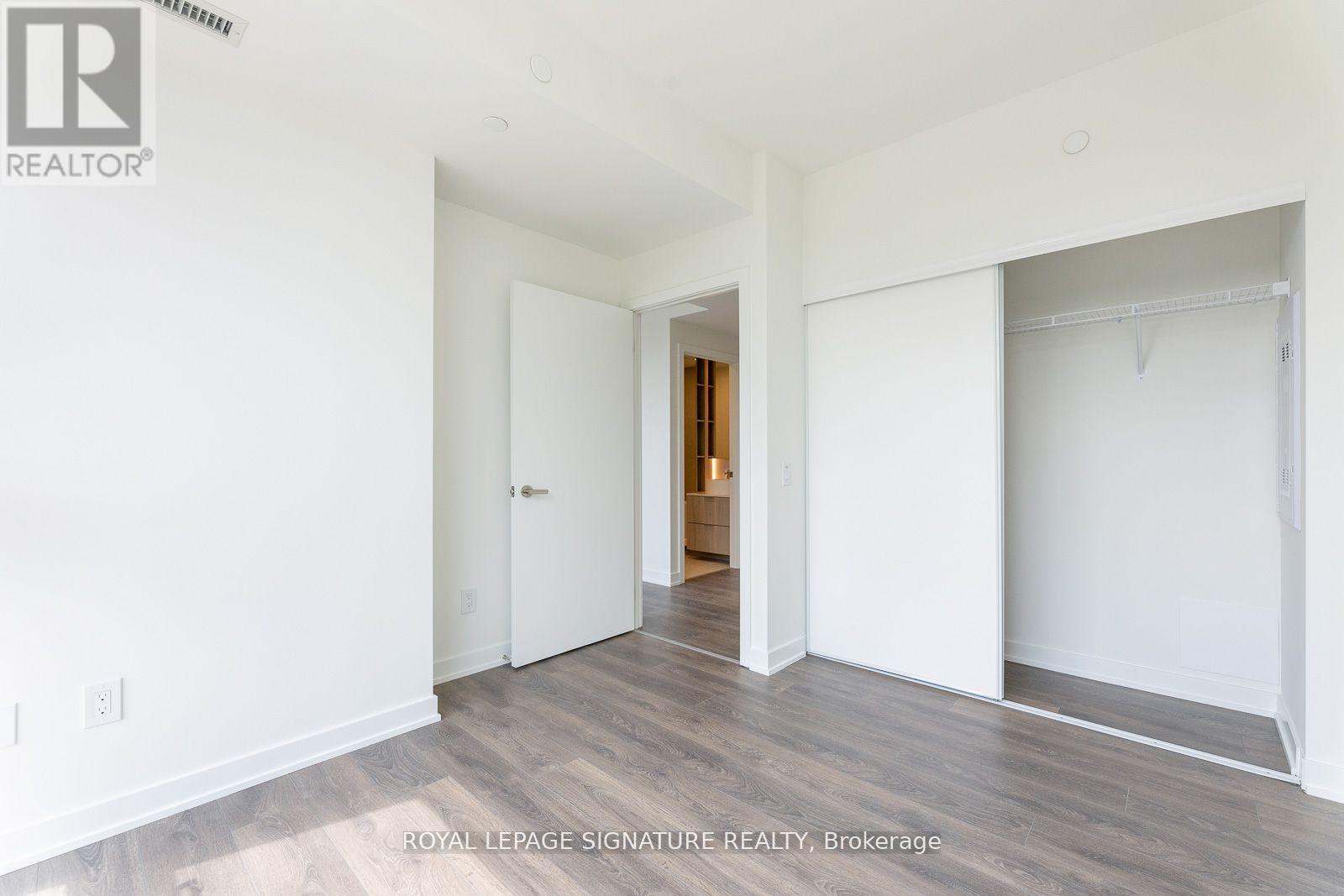 Photo 17 of 209 28 Ann Street, Mississauga ON