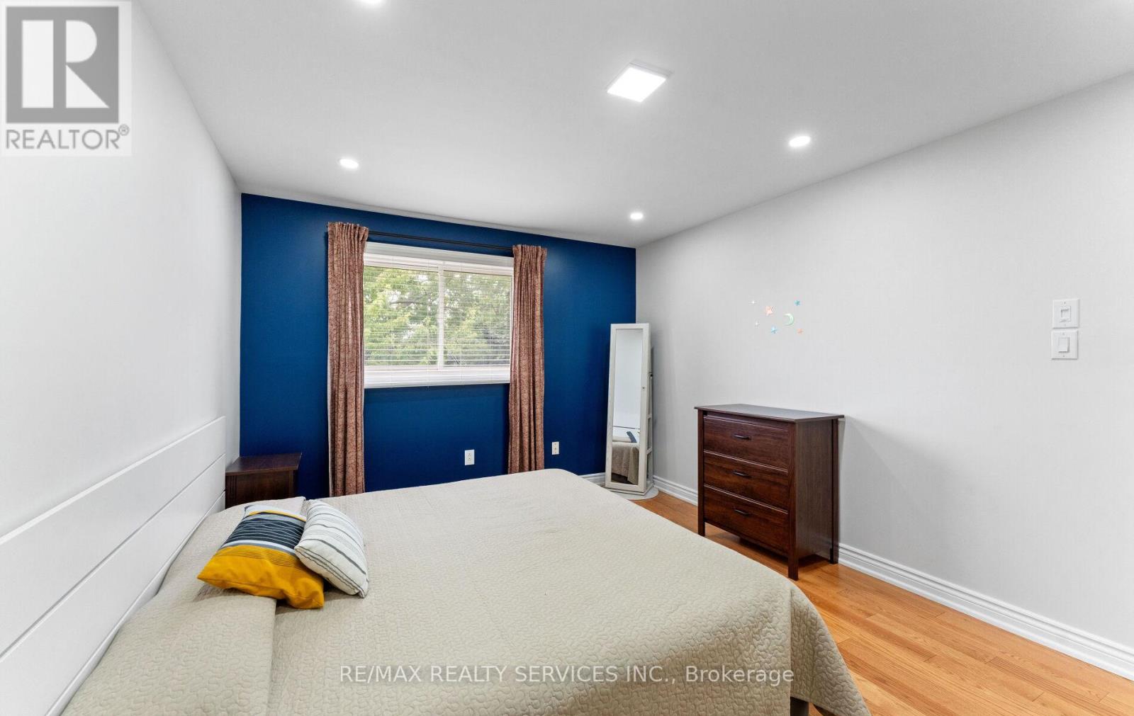 Photo 29 of 64 Burgby Avenue, Brampton ON