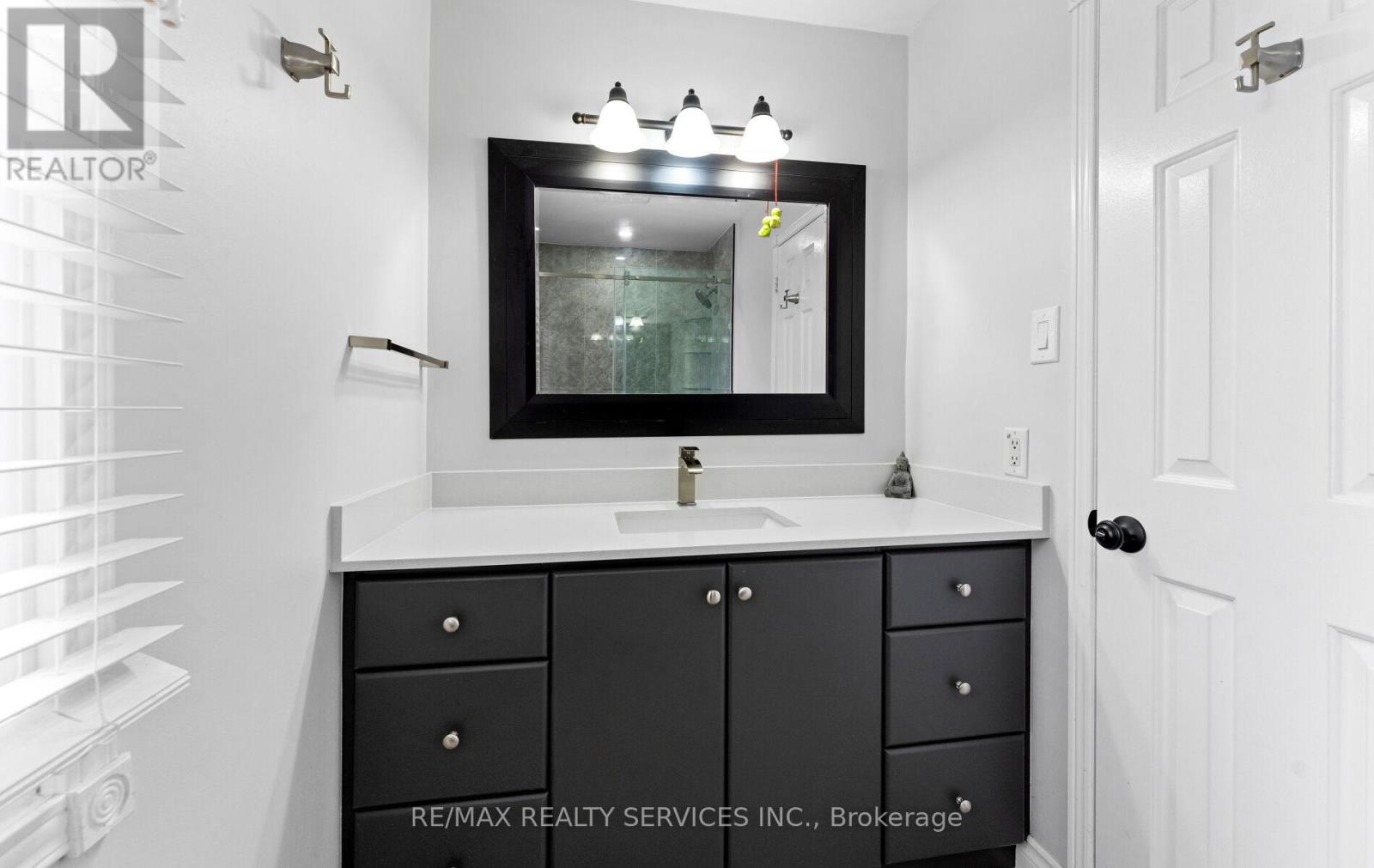 Photo 31 of 64 Burgby Avenue, Brampton ON