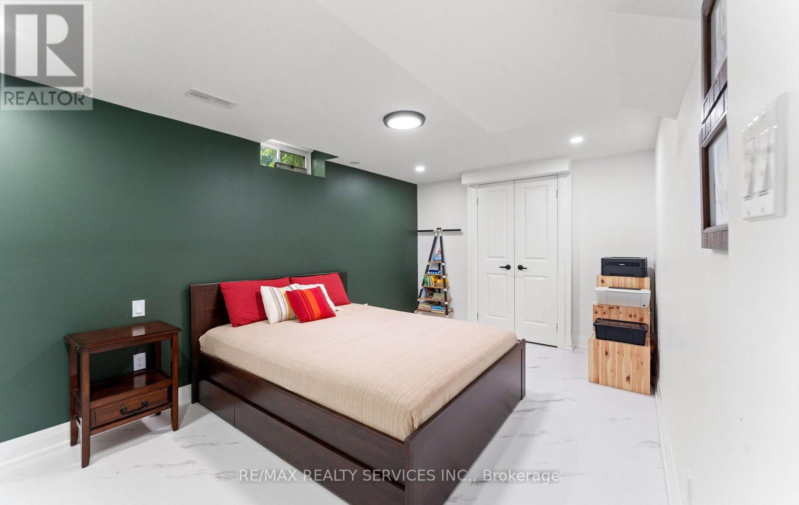 Photo 38 of 64 Burgby Avenue, Brampton ON