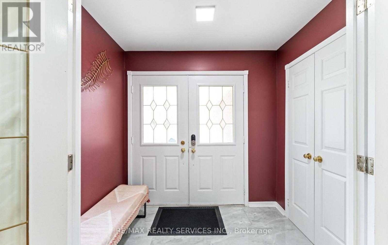 Photo 6 of 64 Burgby Avenue, Brampton ON