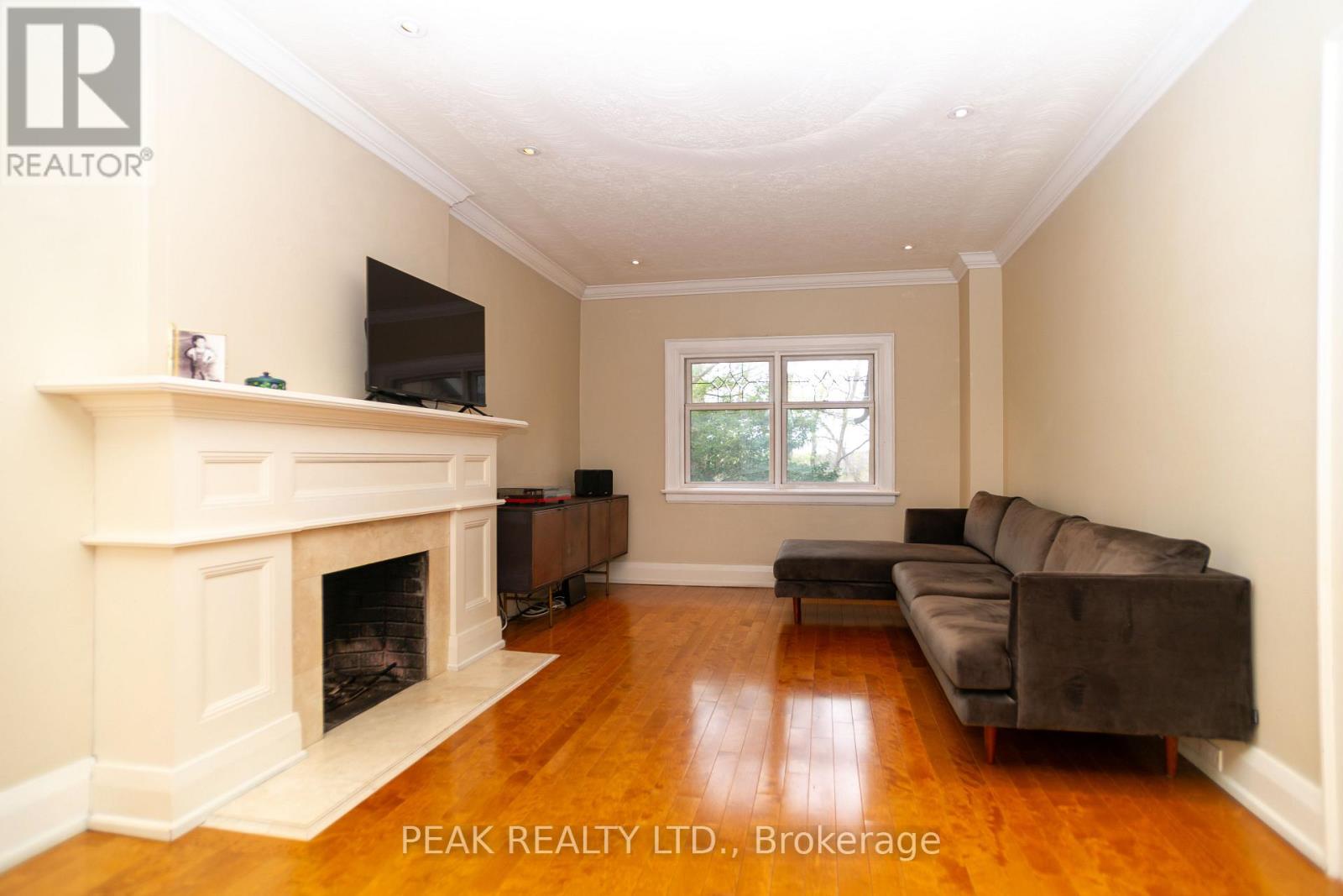 Photo 16 of 136 Humbercrest Boulevard, Toronto ON