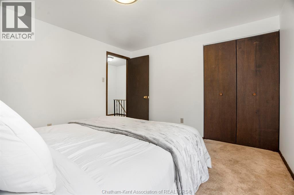 Photo 32 of 44 Pamela Crescent, Chatham ON