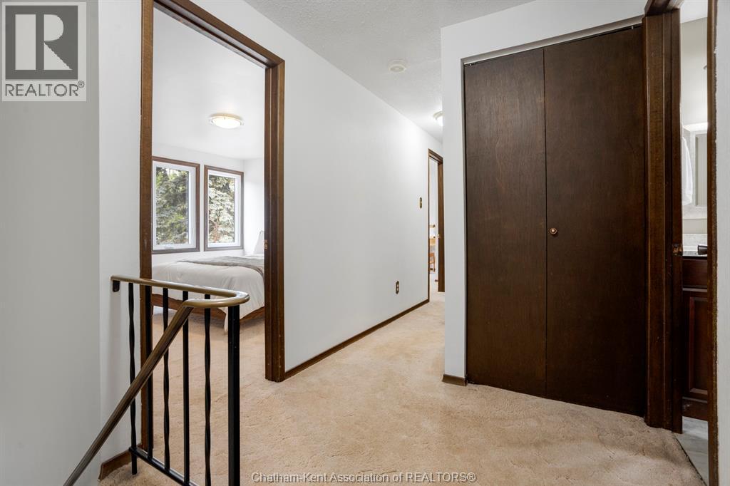 Photo 27 of 44 Pamela Crescent, Chatham ON