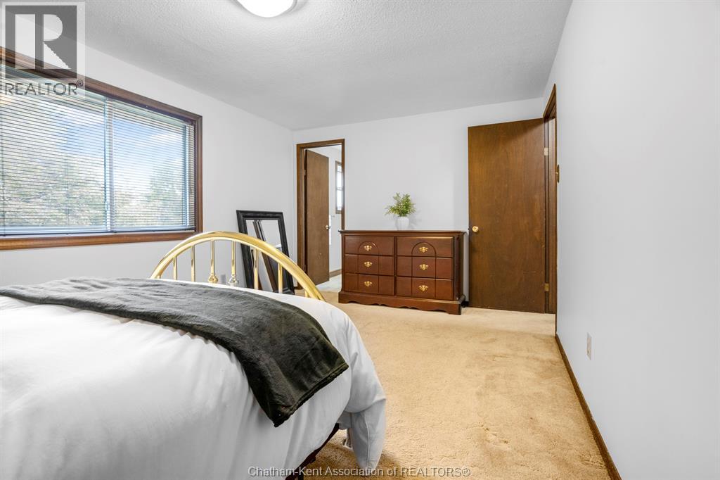 Photo 29 of 44 Pamela Crescent, Chatham ON