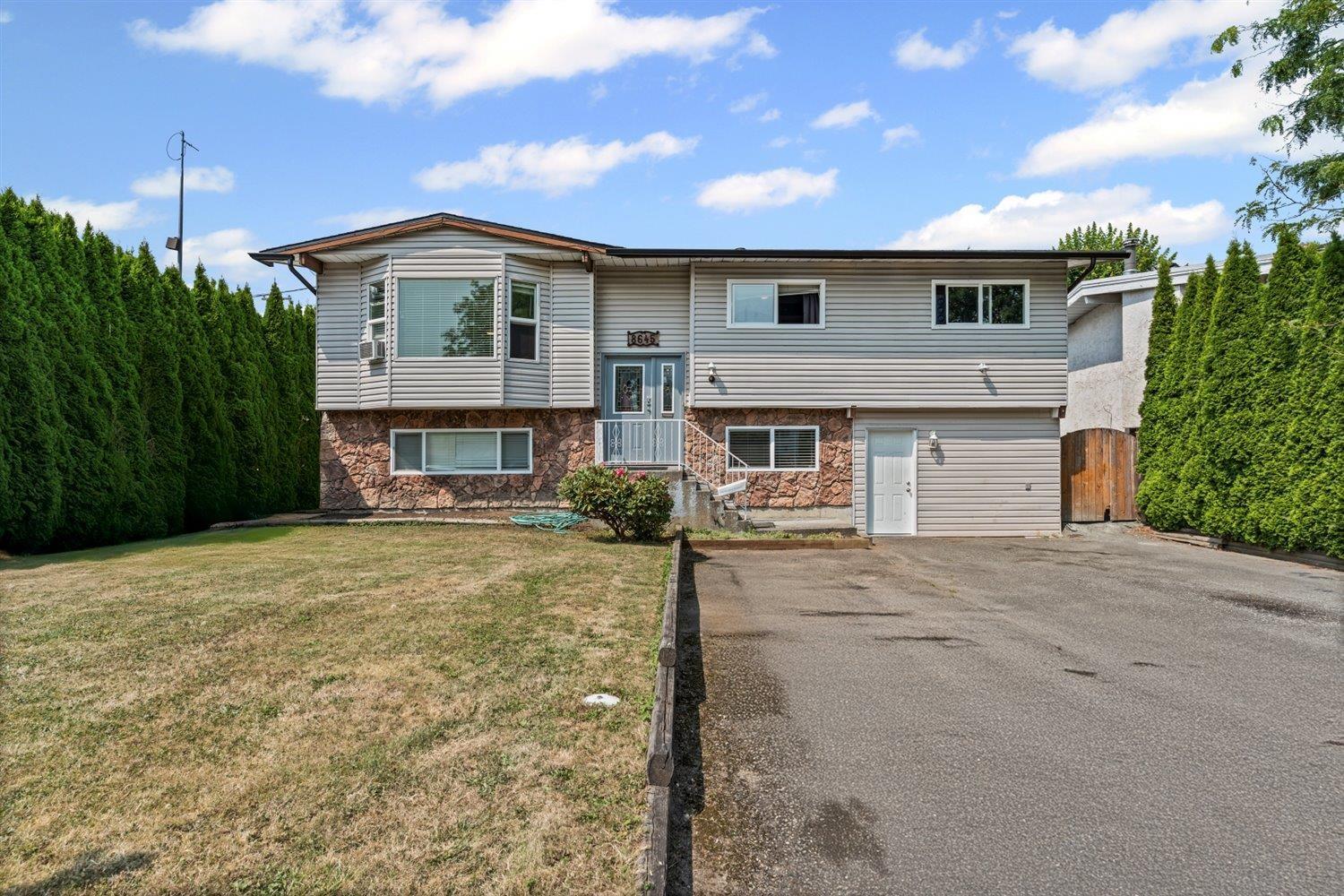 Photo 3 of 8645 Baker Drive Chilliwack Proper South, Chilliwack BC