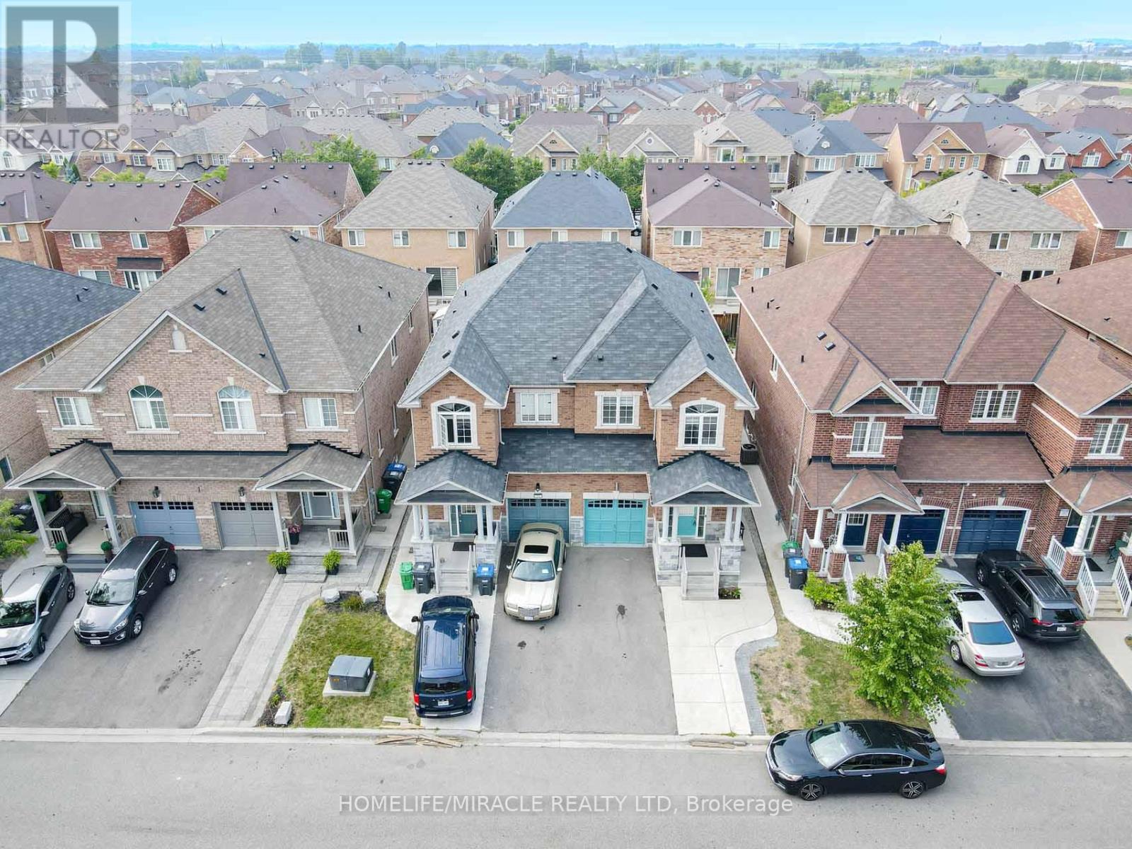Photo 41 of 79 Lesabre Crescent, Brampton ON