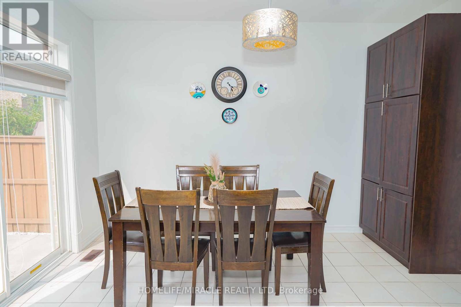 Photo 14 of 79 Lesabre Crescent, Brampton ON