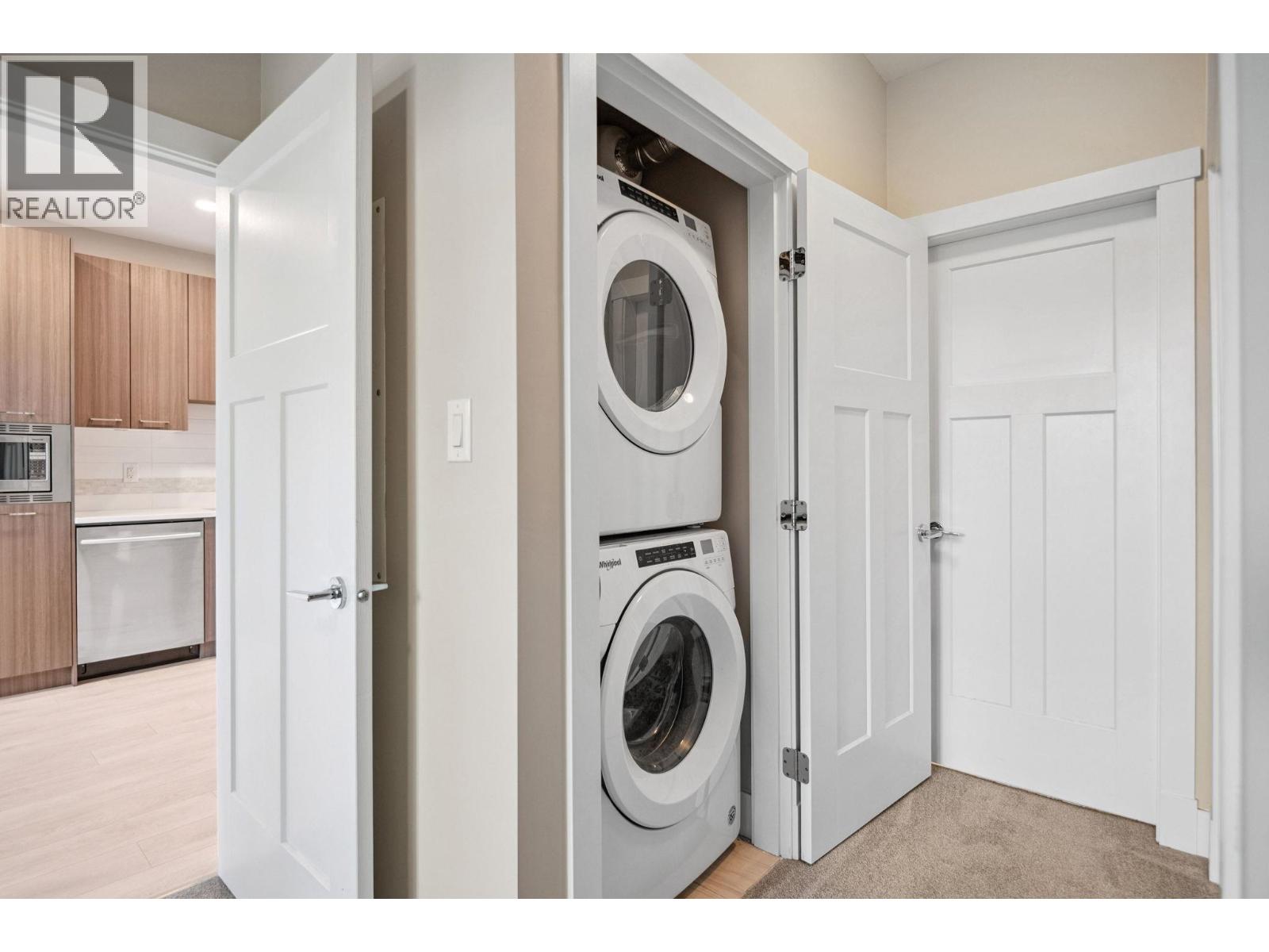 Photo 16 of 315 4690 Hawk Lane, Tsawwassen BC