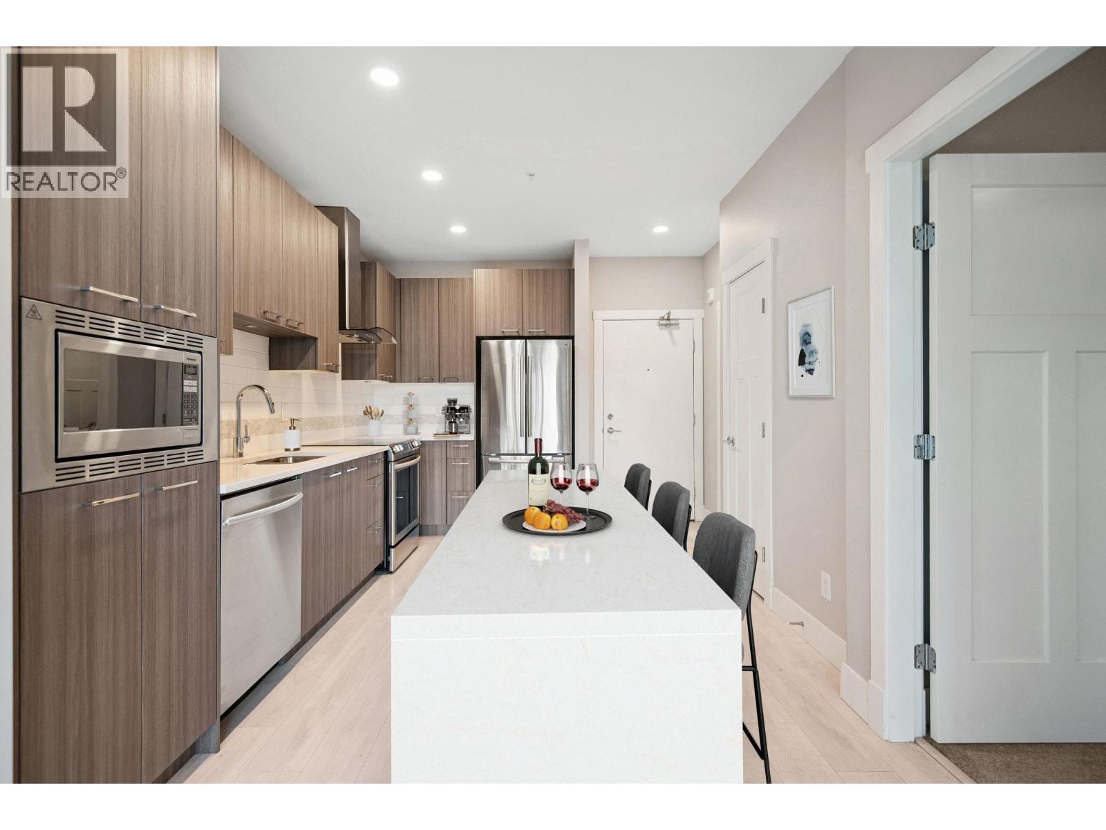 Photo 1 of 315 4690 Hawk Lane, Tsawwassen BC