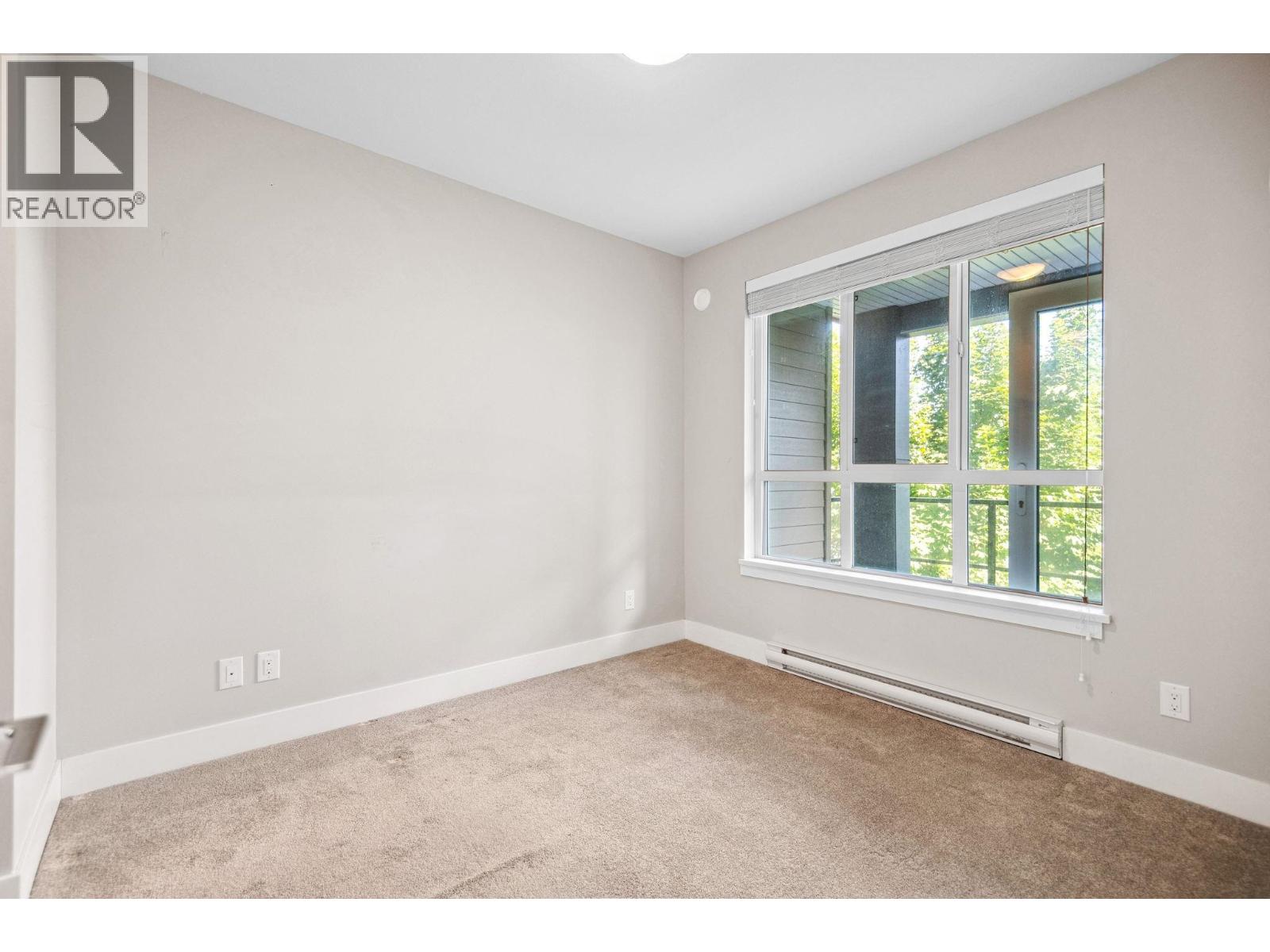 Photo 13 of 315 4690 Hawk Lane, Tsawwassen BC