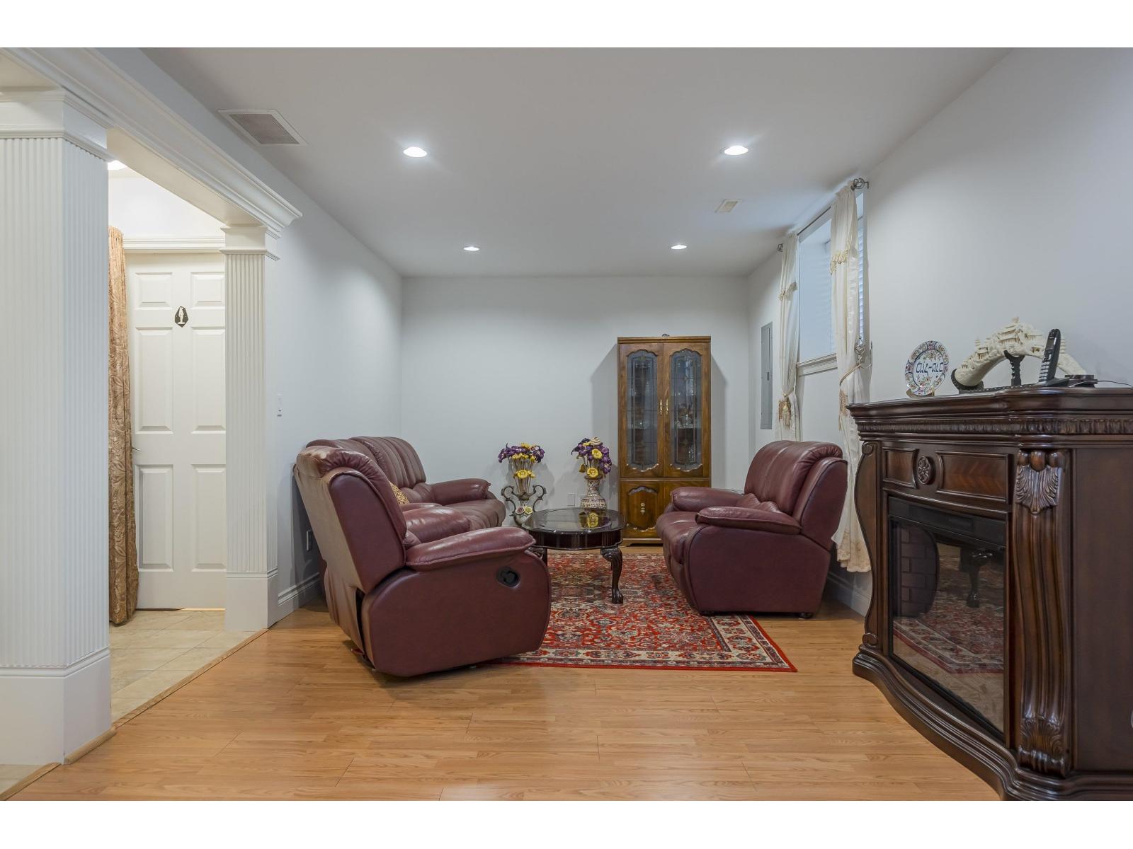Photo 26 of 21179 83 A Avenue, Langley BC