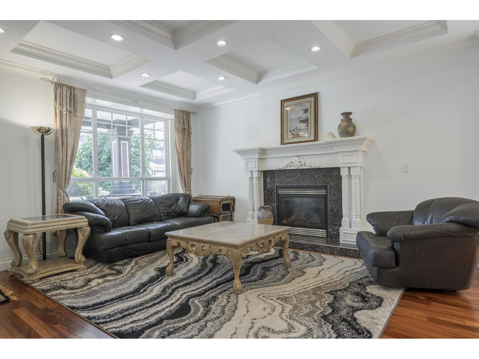 Photo 9 of 21179 83 A Avenue, Langley BC