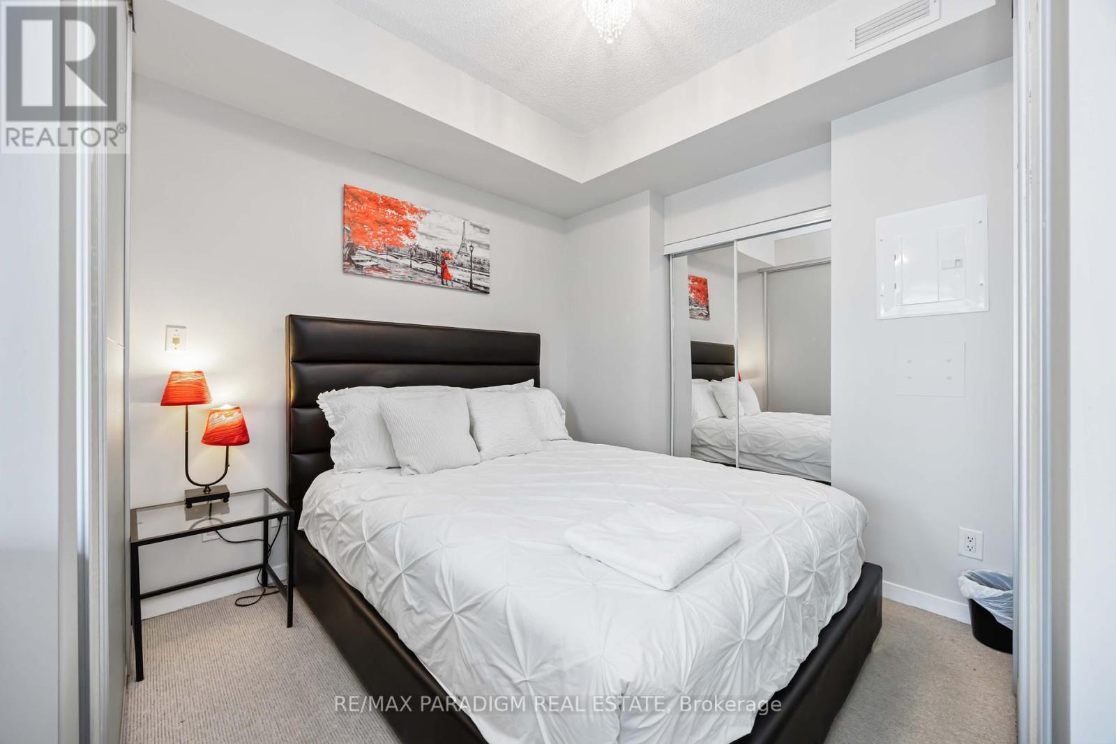 Photo 22 of 4209 55 Bremner Boulevard, Toronto ON