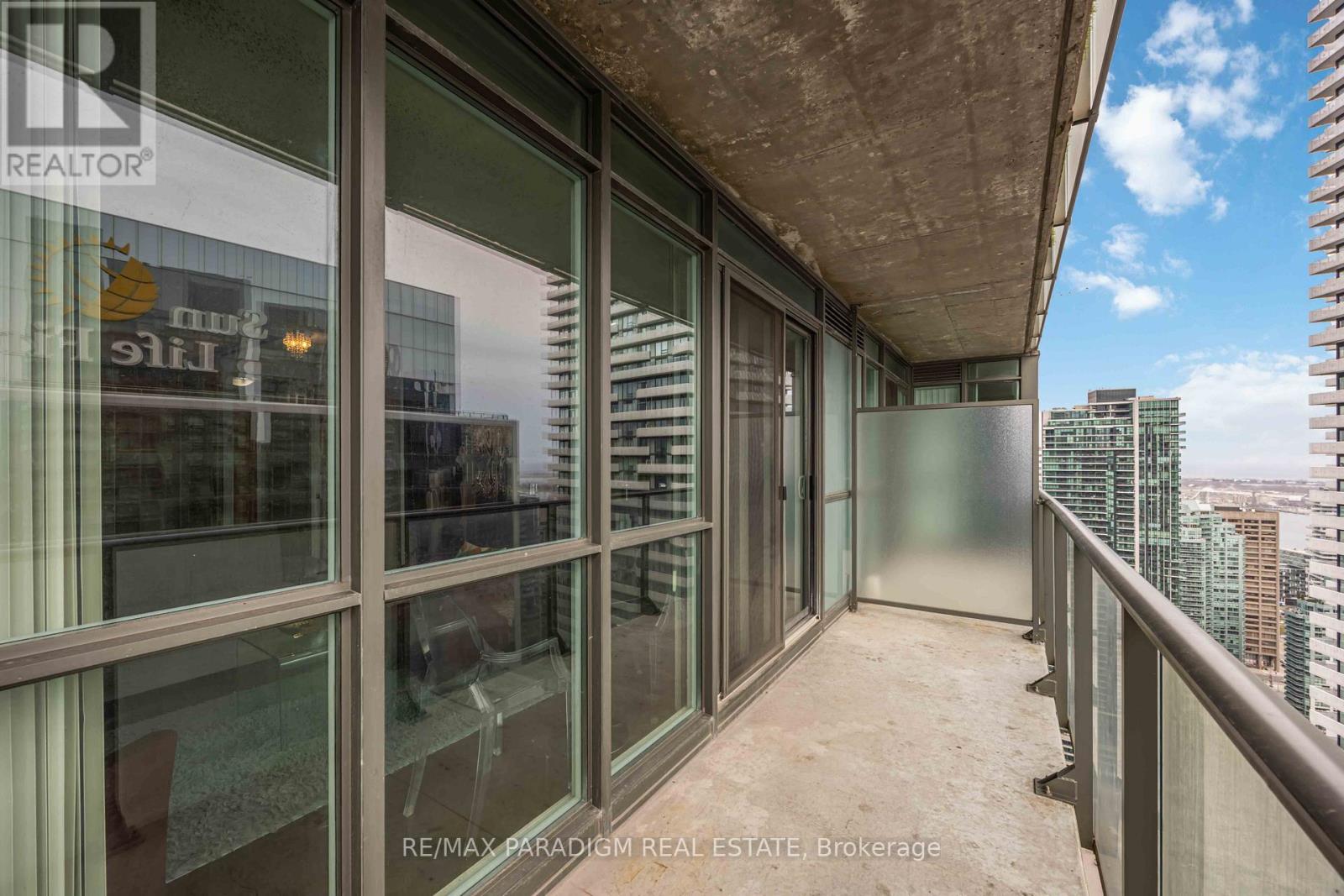 Photo 17 of 4209 55 Bremner Boulevard, Toronto ON