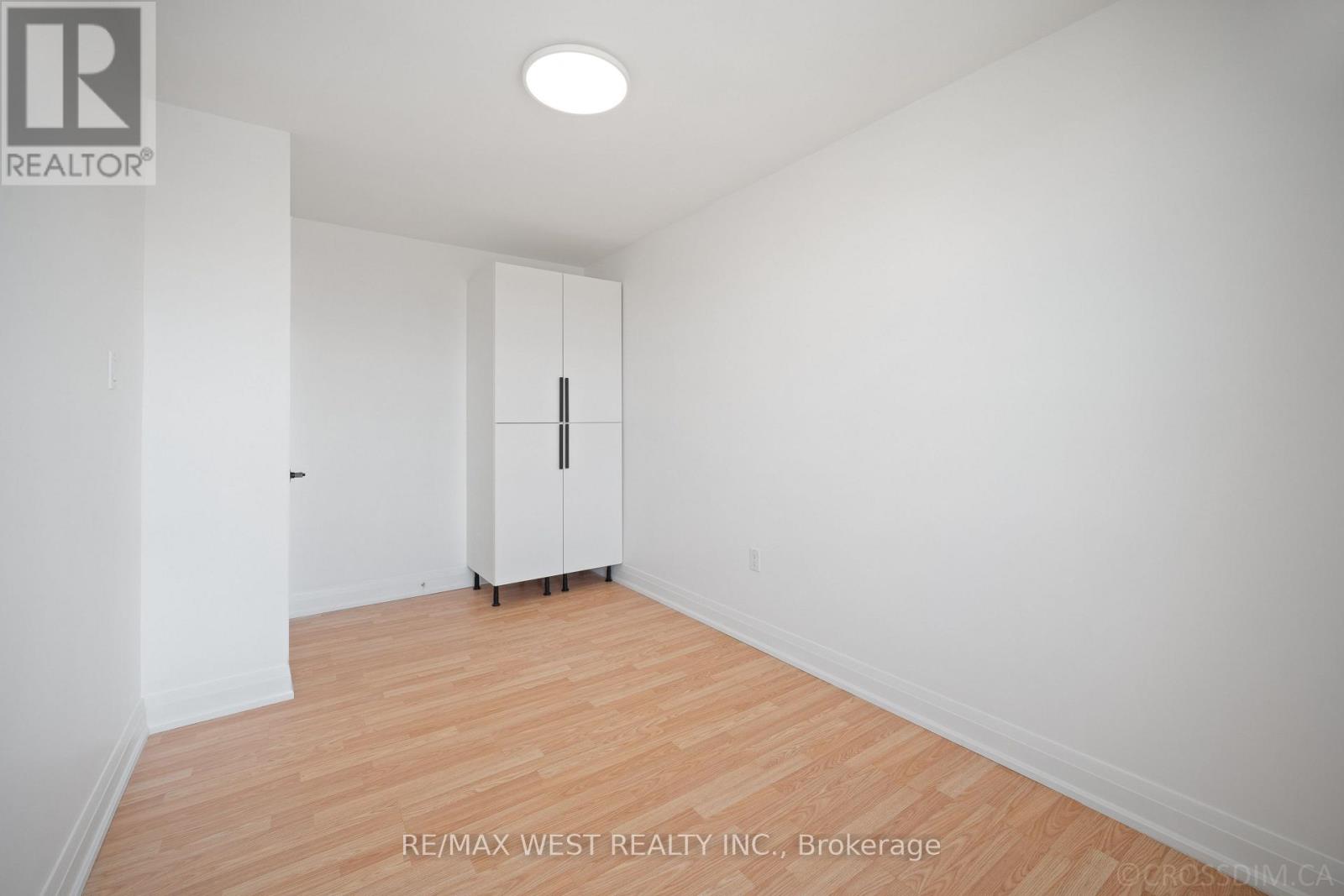 Photo 27 of 236 165 Cherokee Boulevard N, Toronto ON