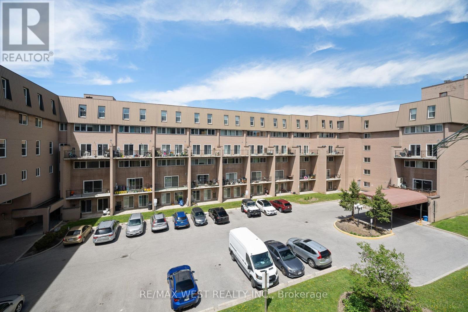 Photo 31 of 236 165 Cherokee Boulevard N, Toronto ON