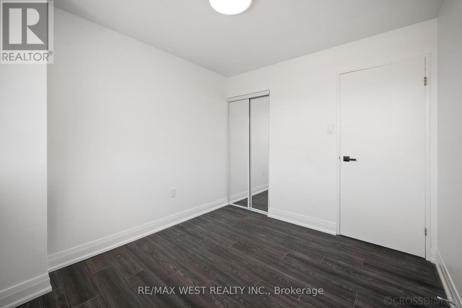 Photo 20 of 236 165 Cherokee Boulevard N, Toronto ON