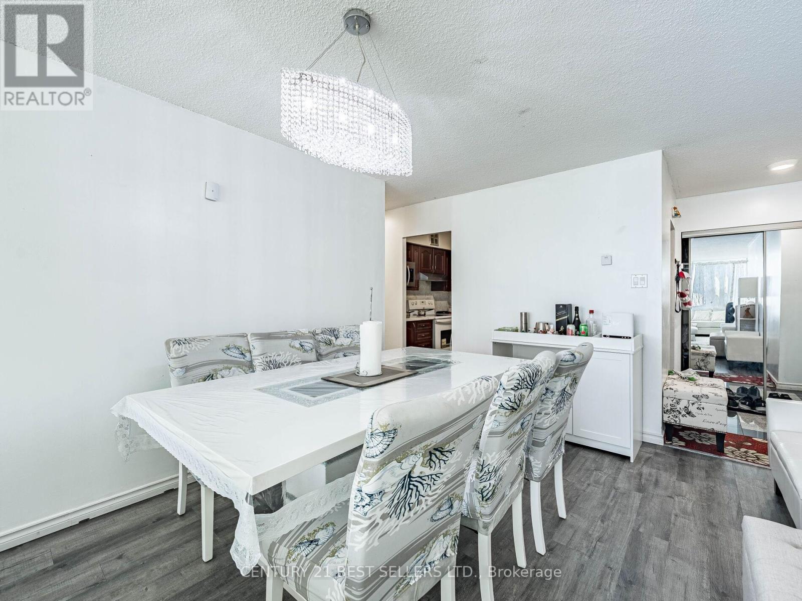 Photo 10 of 1410 3380 Eglinton Avenue E, Toronto ON