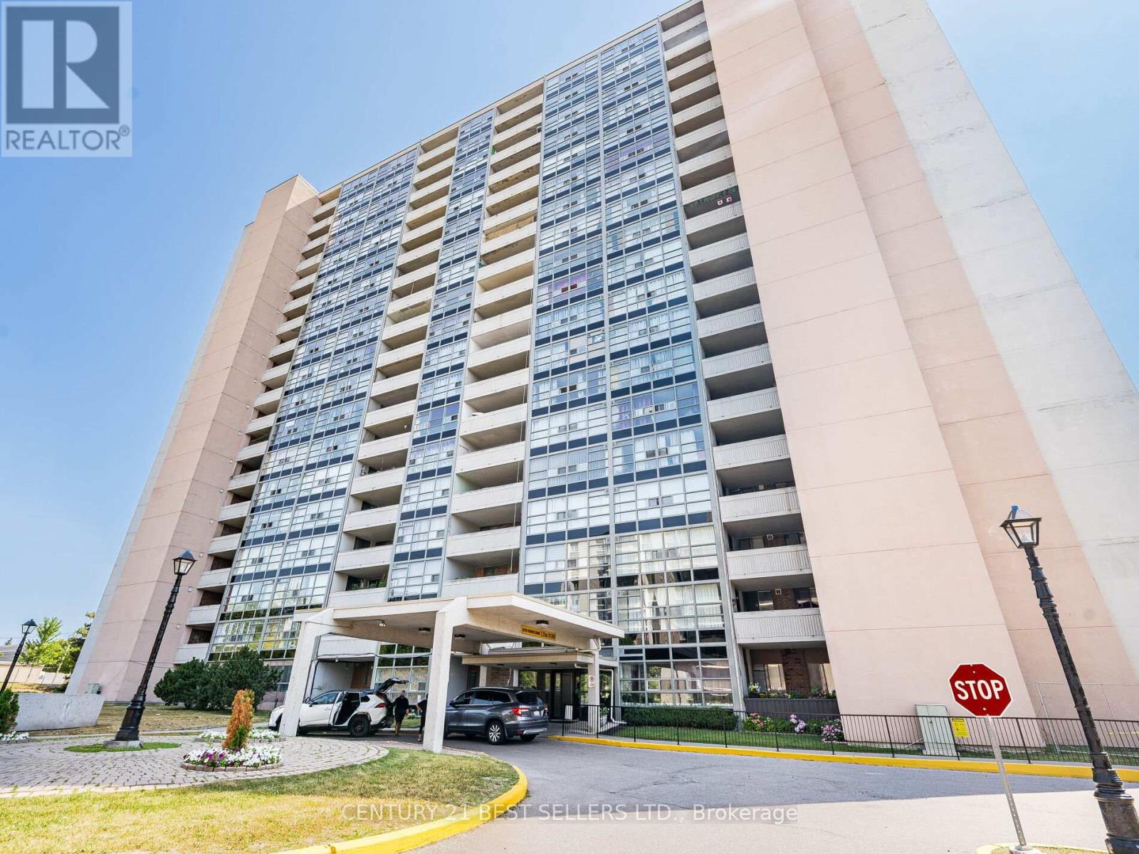 Photo 15 of 1410 3380 Eglinton Avenue E, Toronto ON