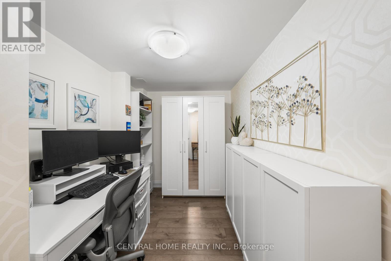 Photo 10 of 224 481 Rupert Avenue, Whitchurchstouffville ON