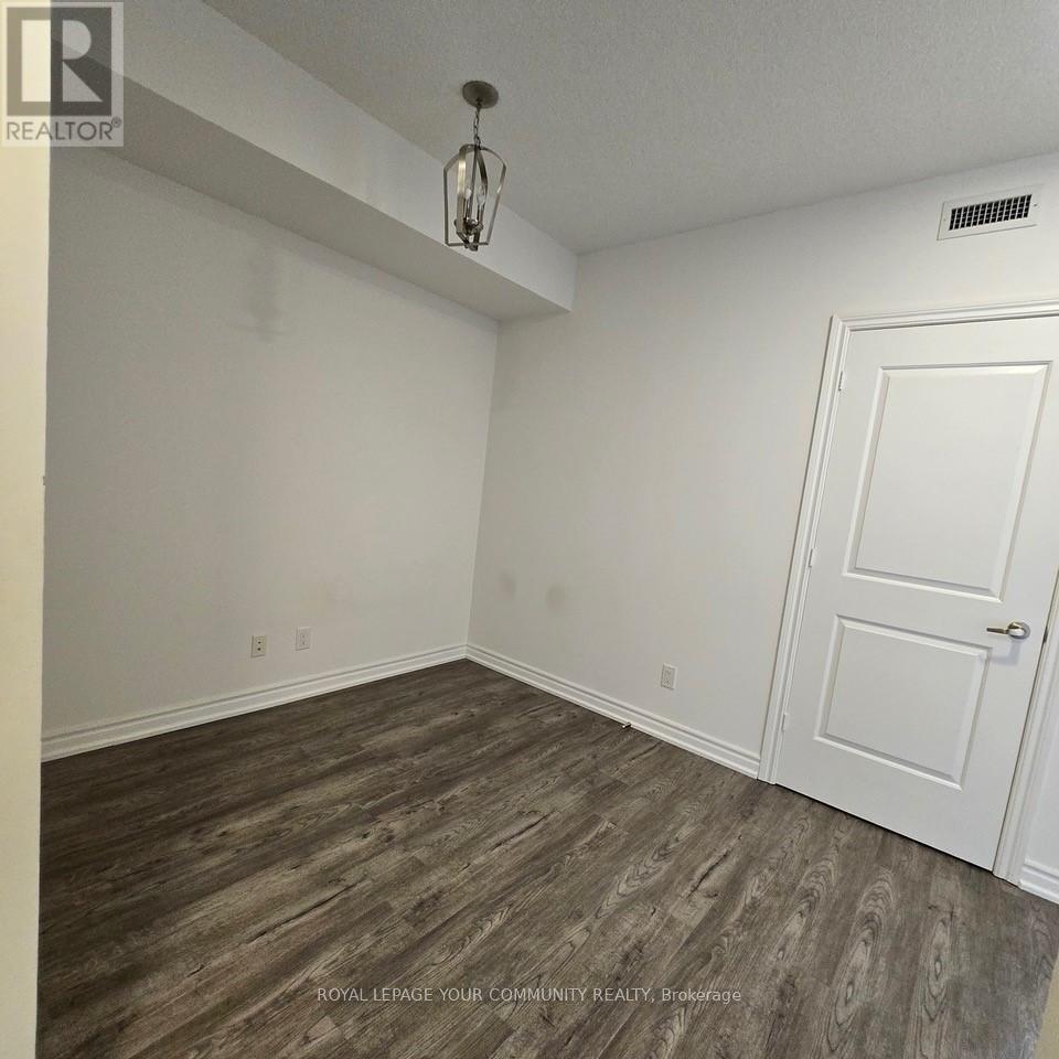 Photo 12 of 312 9245 Jane Street, Vaughan ON