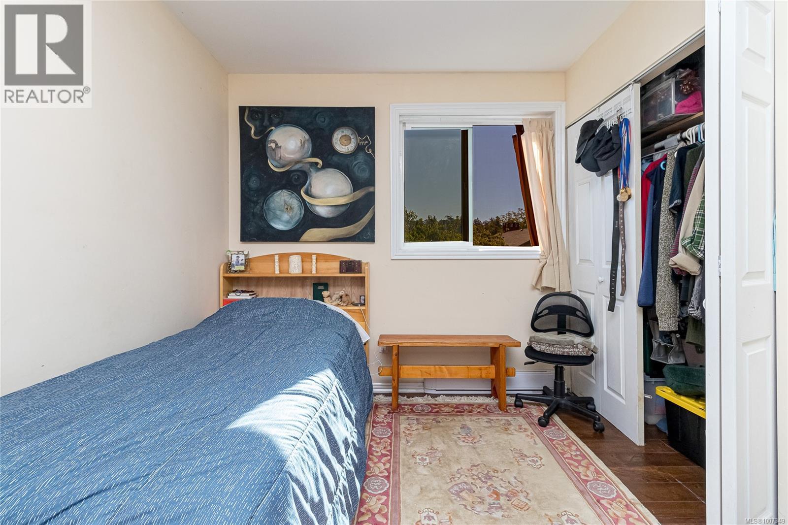 862 Canterbury Rd, Saanich