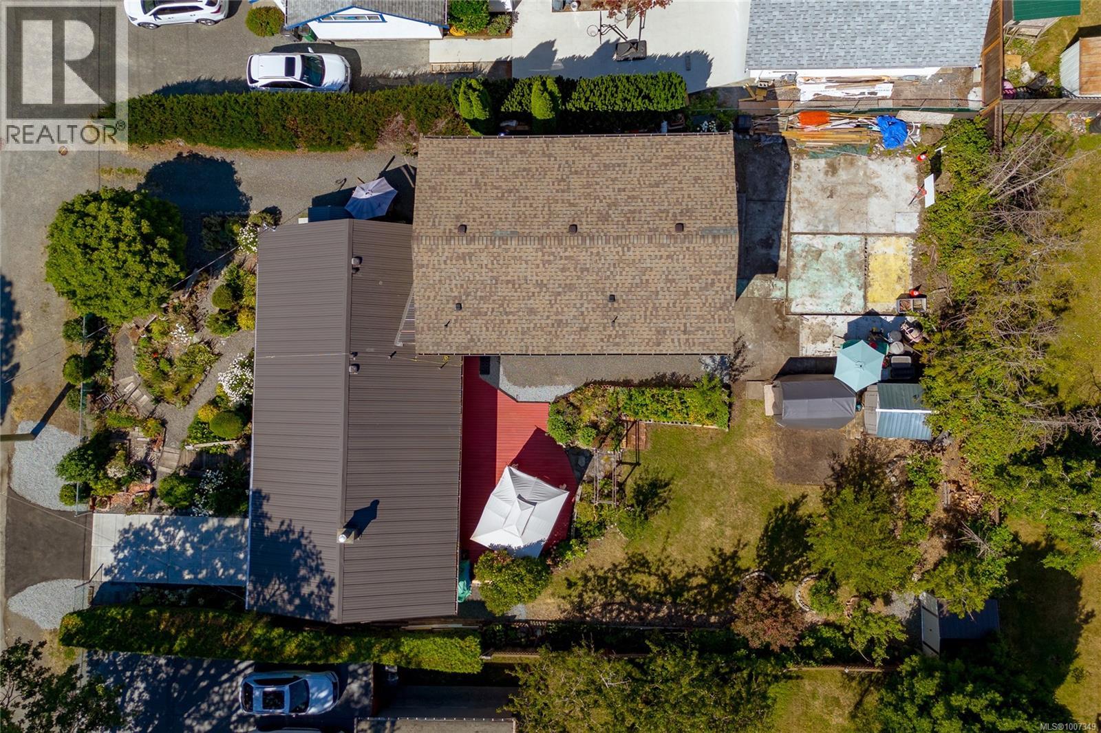 862 Canterbury Rd, Saanich