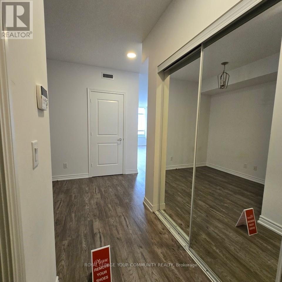 Photo 29 of 312 9245 Jane Street, Vaughan ON