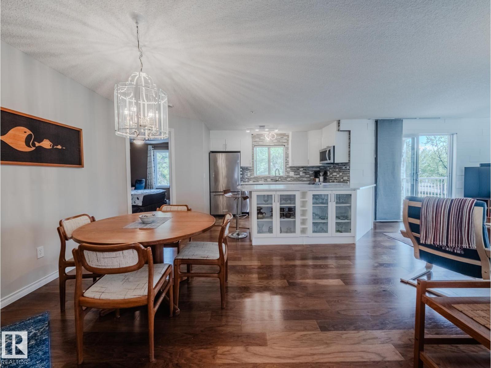 Photo 17 of 2216 11214 80 St Nw, Edmonton AB