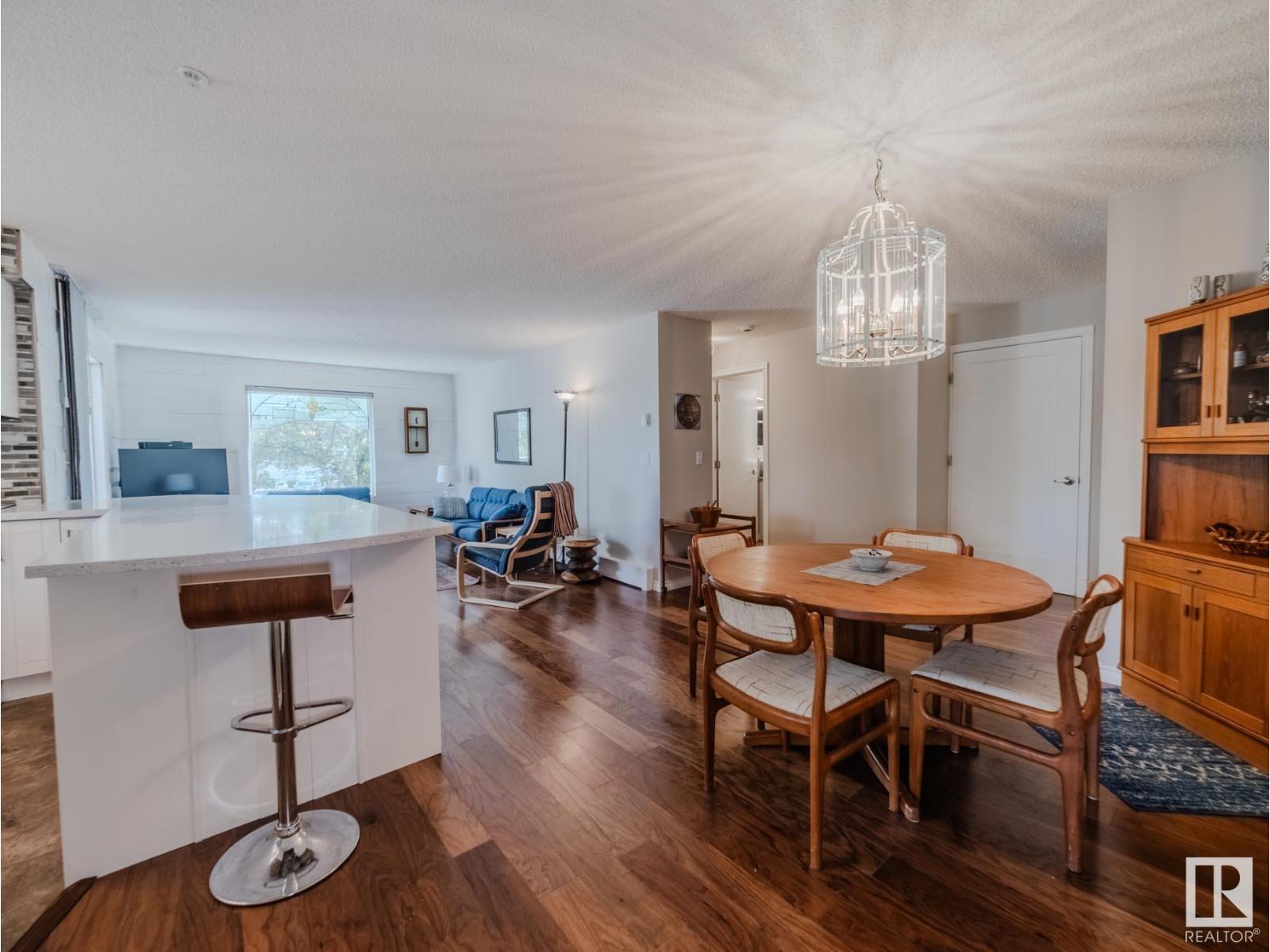 Photo 40 of 2216 11214 80 St Nw, Edmonton AB