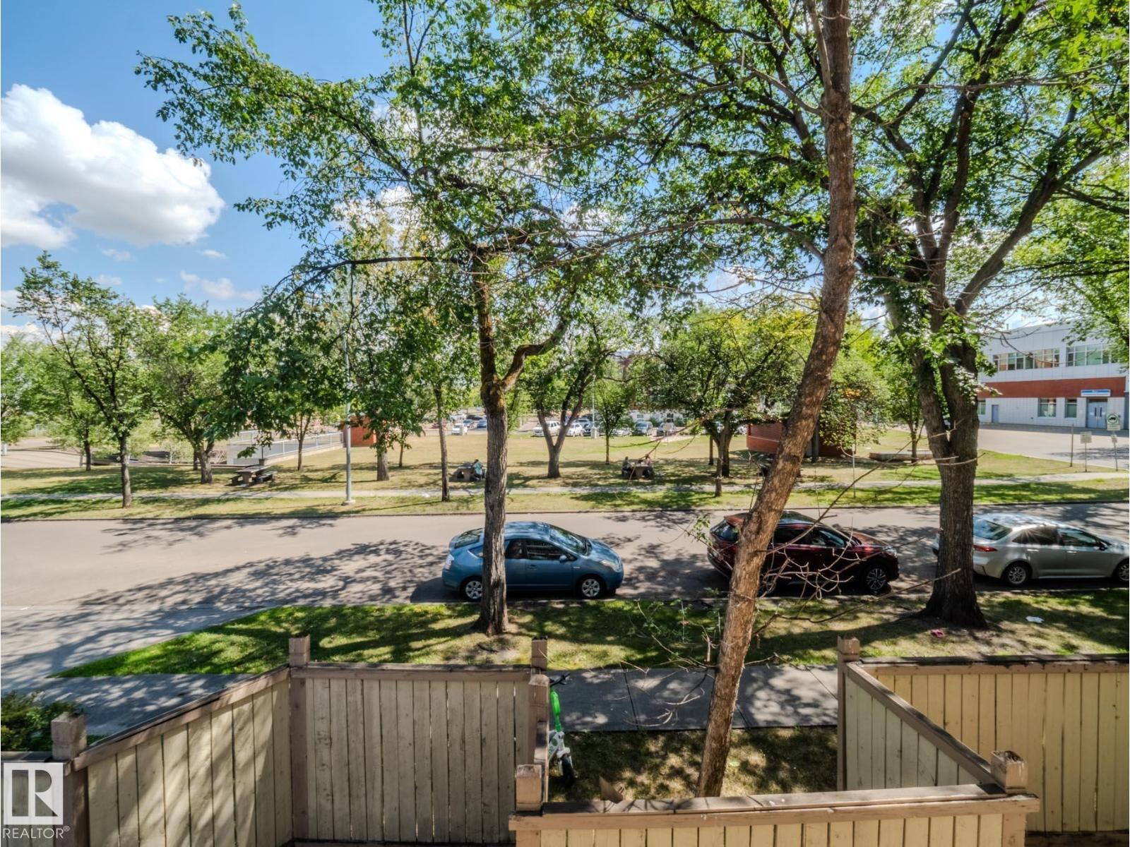 Photo 43 of 2216 11214 80 St Nw, Edmonton AB