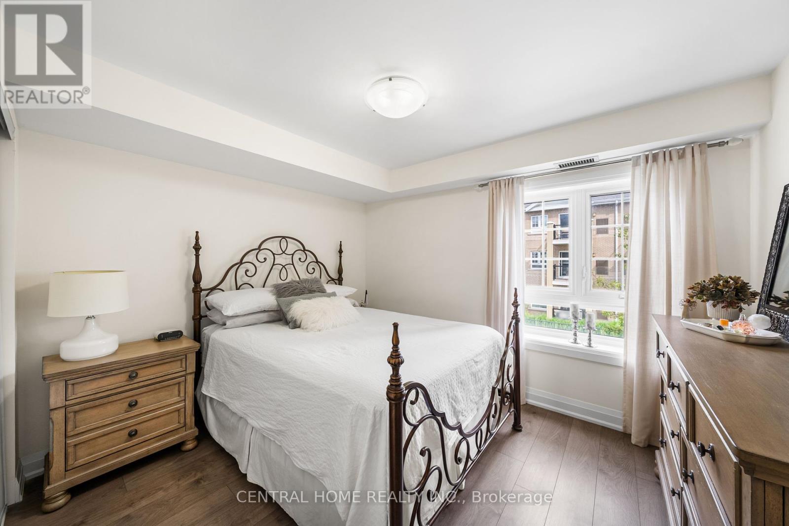 Photo 12 of 224 481 Rupert Avenue, Whitchurchstouffville ON